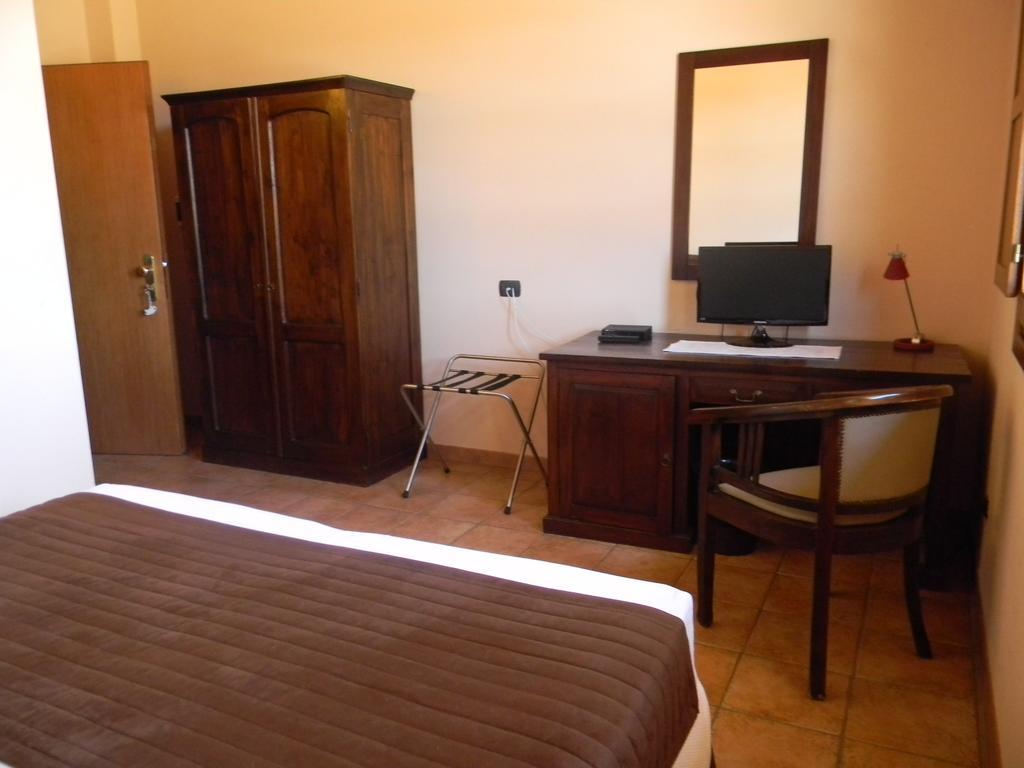 Hotel Sport Village Иглесиас Экстерьер фото