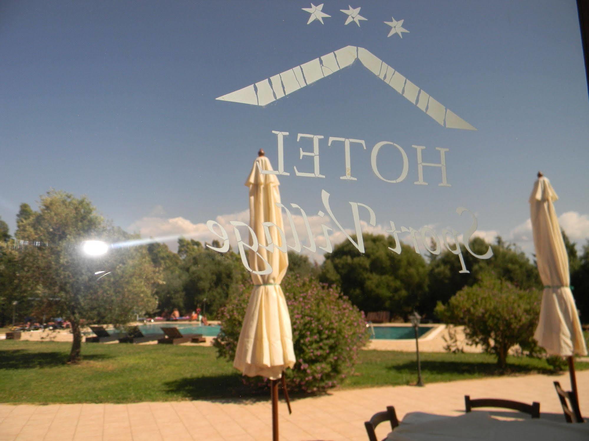 Hotel Sport Village Иглесиас Экстерьер фото
