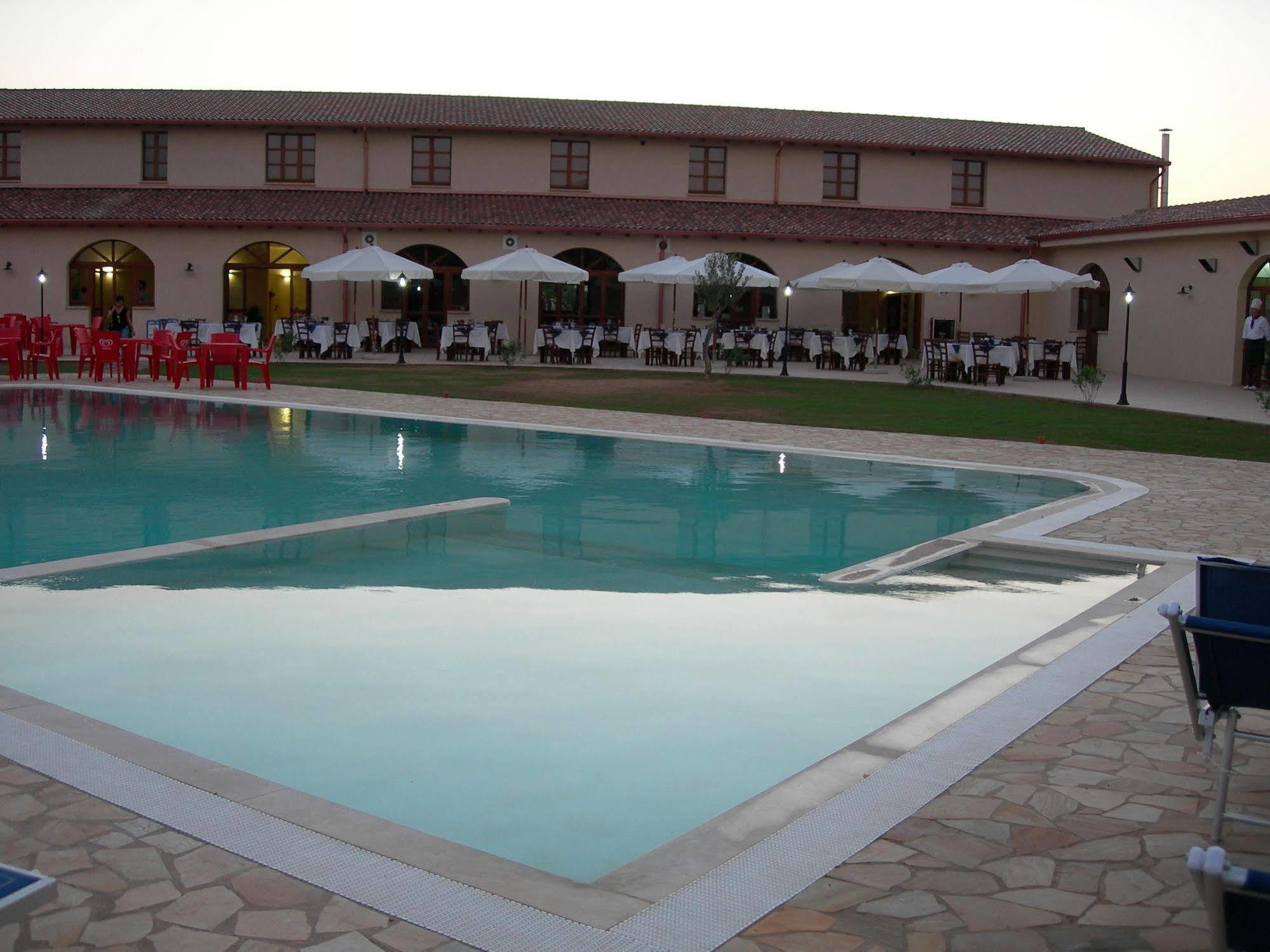 Hotel Sport Village Иглесиас Экстерьер фото