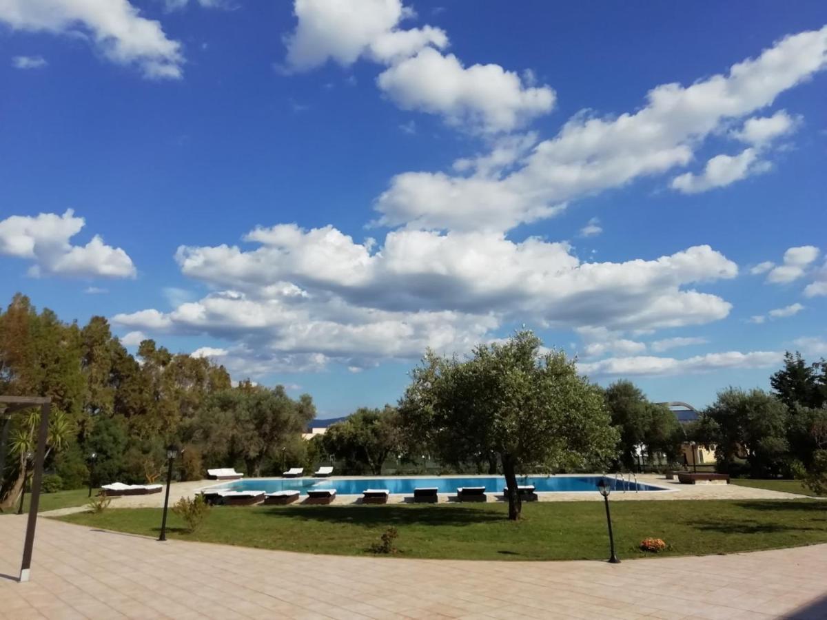 Hotel Sport Village Иглесиас Экстерьер фото